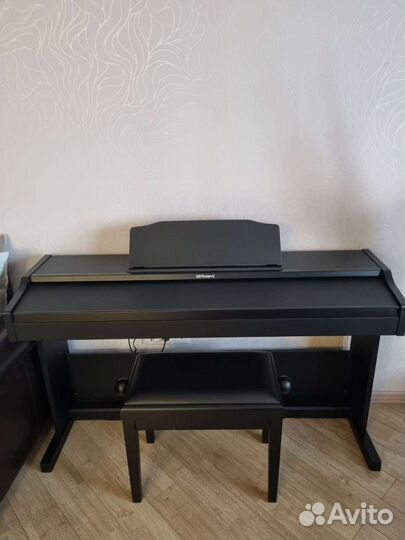 Цифровое пианино roland RP102