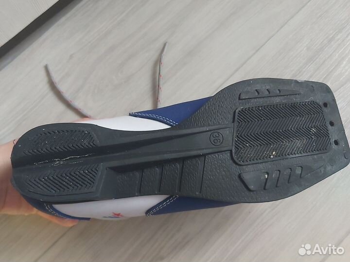 Лыжные ботинки spine