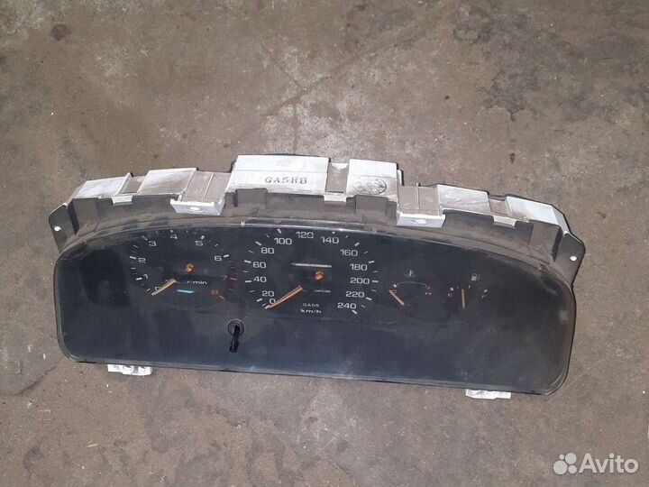 Щиток приборов mazda 626 GE