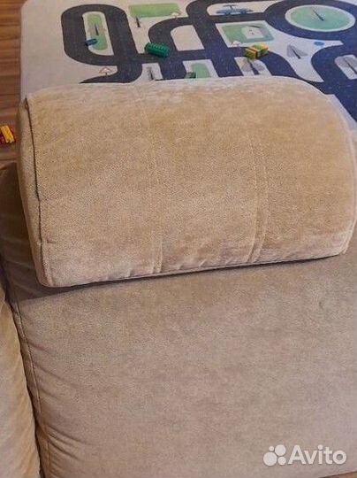 Диванные подушка- подголовник