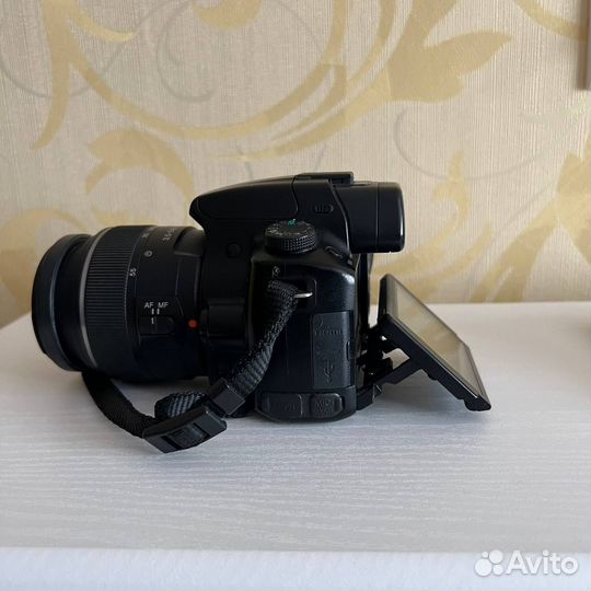 Зеркальный фотоаппарат Sony SLT-A37