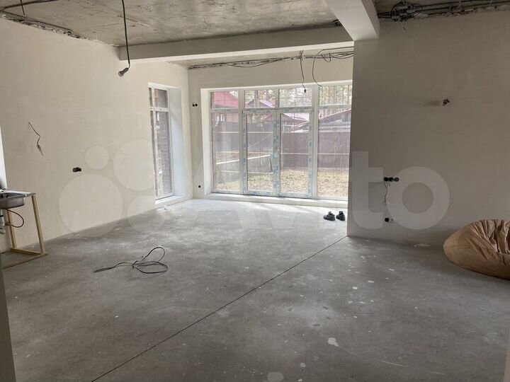 Дом 220 м² на участке 7 сот.