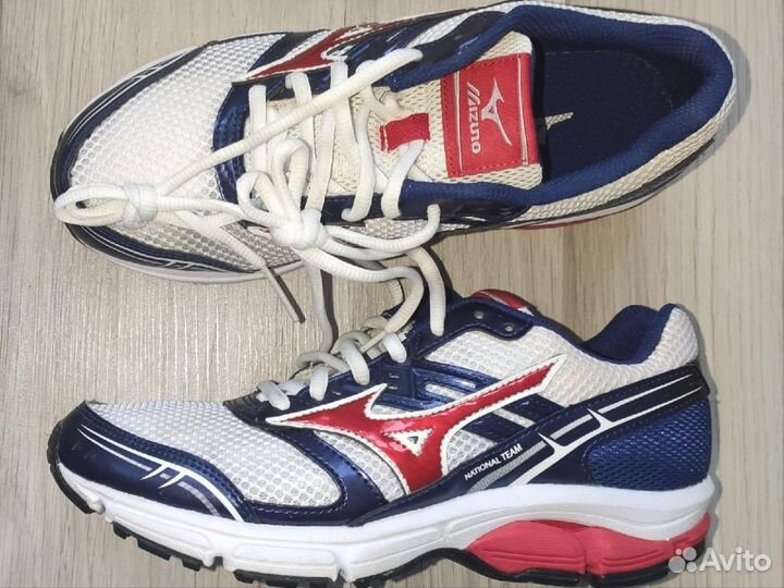 Кроссовки Forward, Mezino