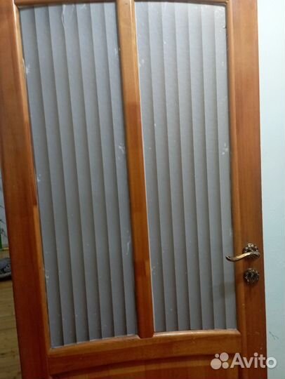 Продаём дверь со стеклом