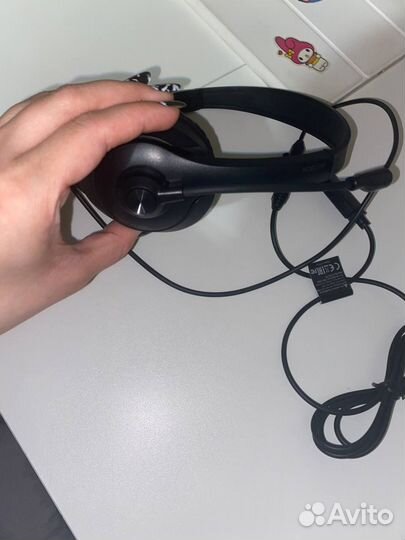Наушники с микрофоном
