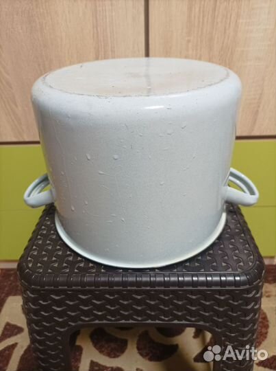 Кастрюля эмалированная б/у