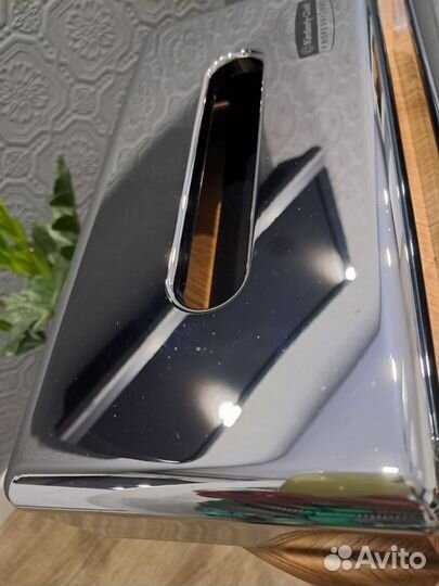 Диспенсер Kimberly Clark для бумажных салфеток