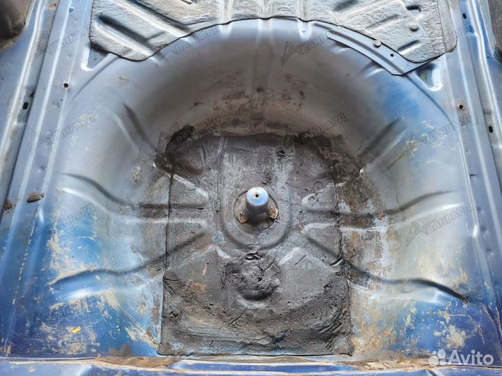 Ниша запасного колеса Fiat Albea 2002-2012