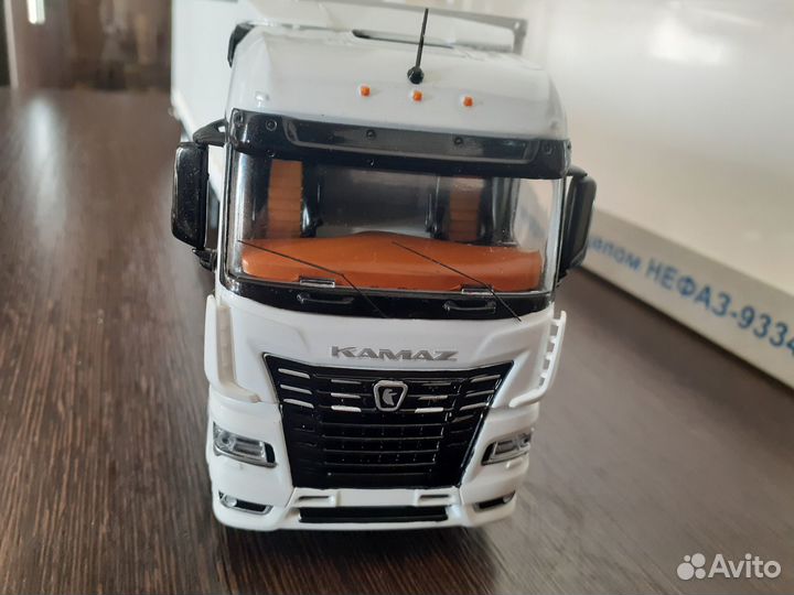 Камаз-54901 с полуприцепом