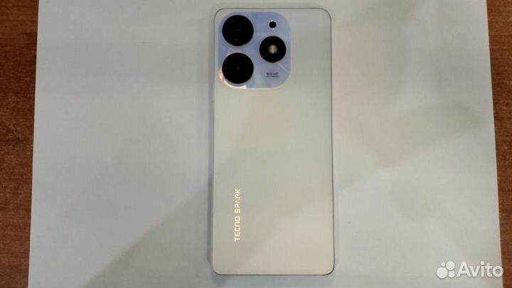 TECNO Spark 10 Pro, 4/128 ГБ