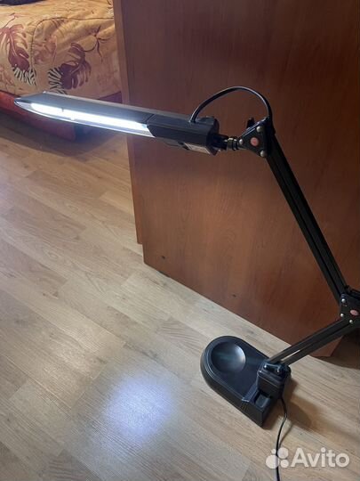 Лампа настольная camelion черная