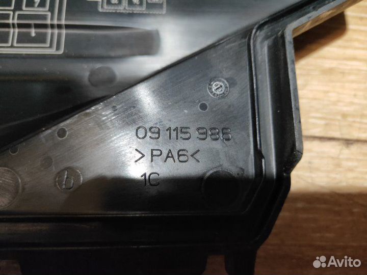 Блок предохранителей Opel Corsa C 2003