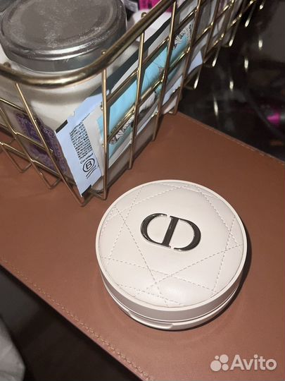 Dior forever кушон- пудра
