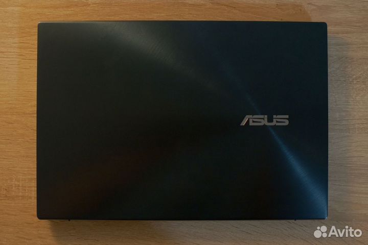 Asus Zenbook Pro Duo 15 UX581G