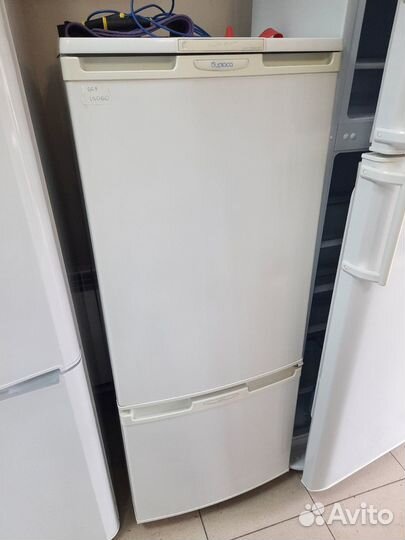 Холодильник бу бирюса