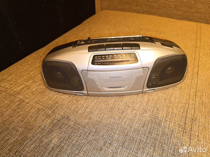 Кассетный магнитофон