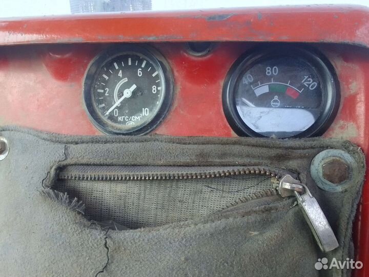 Трактор ВгТЗ ДТ-75, 1997