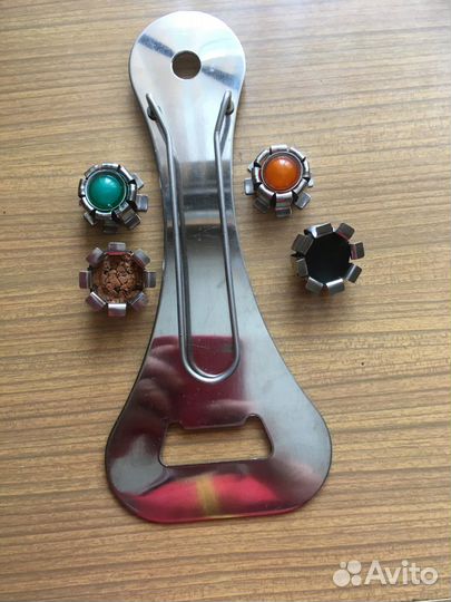 Открывашка для бутылок и крышечки цветные