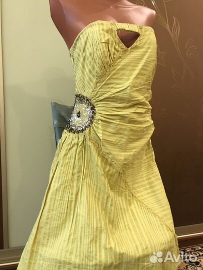 Платья юбки пиджаки 44-46