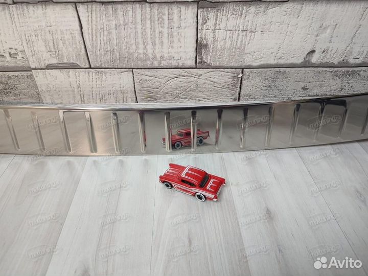 Накладка на задний бампер Volkswagen Passat B5