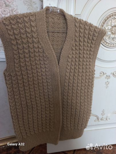 Безрукавка женская