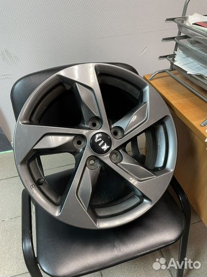 Оригинальные диски R16 Kia K5 5*114.3 Et 46 67.1