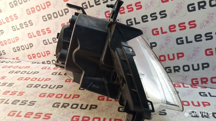 Фара головная LW L 02-03 б/у MPV