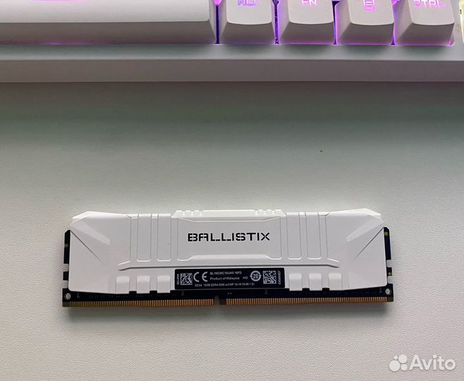 Озу 16 гб DDR4 Crucial Ballistix 2666