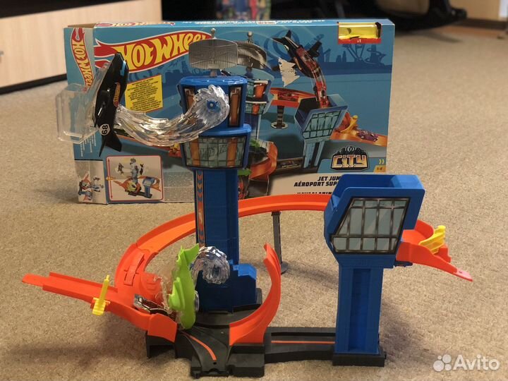 Трек Hot Wheels Аэропорт