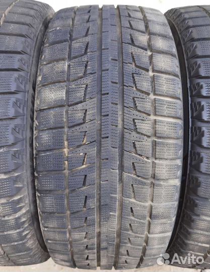 Bridgestone Blizzak Revo2 235/50 R18 98V
