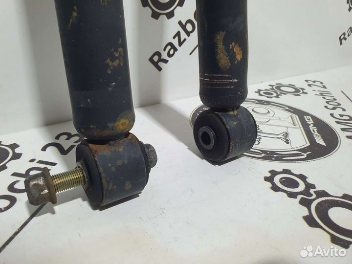 Амортизаторы задние для Mitsubishi Grandis