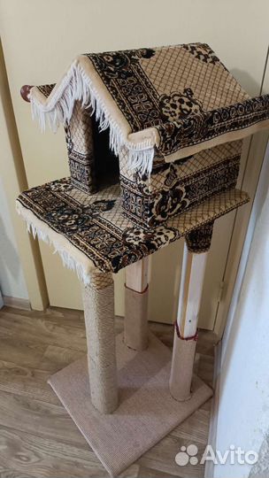 Домик с когтеточкой бу