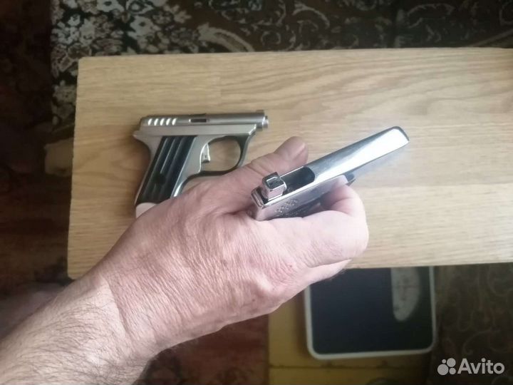 Зажигалка бензиновая