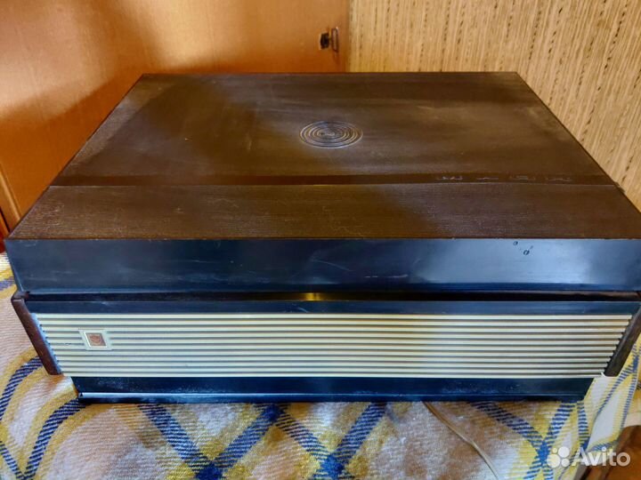 Катушечный магнитофон Маяк 202