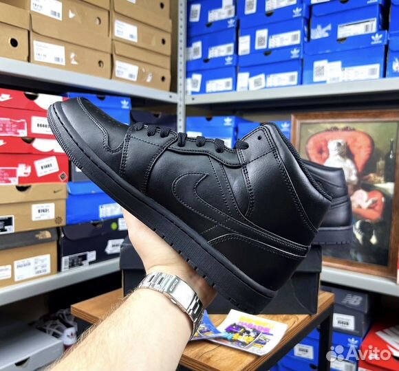 Air Jordan Triple Black