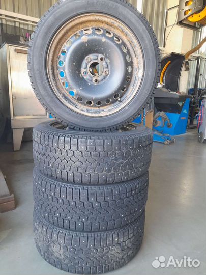 R16 Yokohama Ice Guard F700S 205/55, PCD 5x115 DIA 56