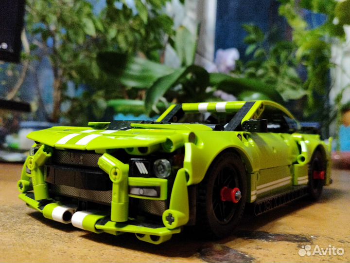 Lego technic ford mustang shelby GT500