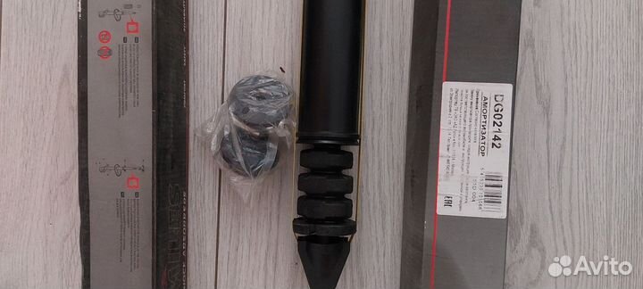 Стойки задние на Nissan Note