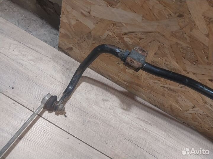 Стабилизатор передний Skoda Fabia 1