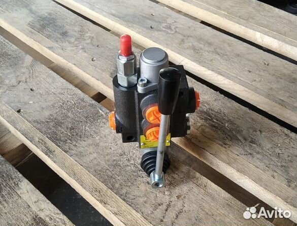 Гидрораспределитель 1Р40 А1