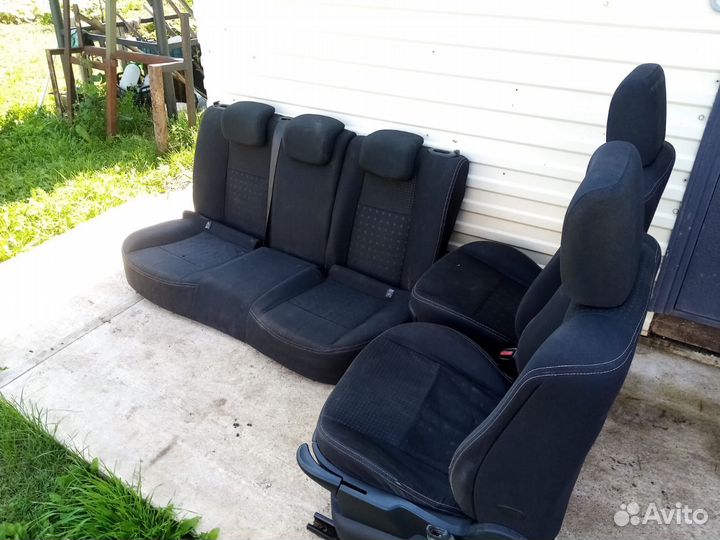 Комплект сидений на рено меган 2
