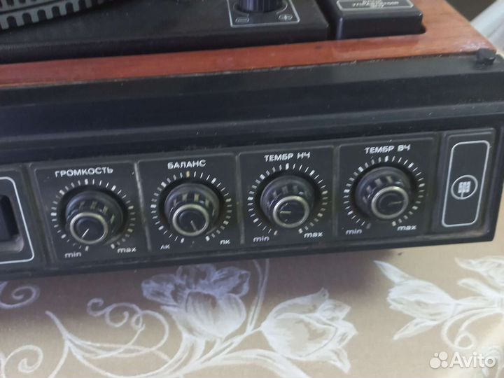 Проигрыватель винила СССР вега 108