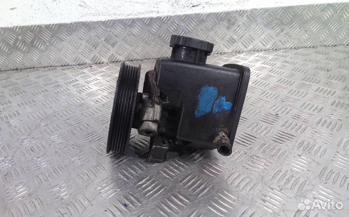 Насос гидроусилителя руля Mercedes-Benz E-Класс