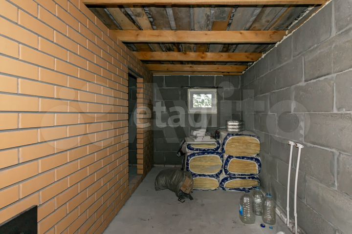 Дом 35,7 м² на участке 8 сот.