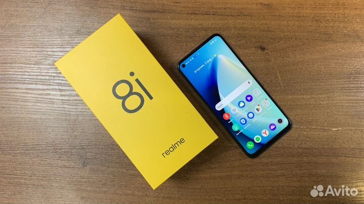 Телефон realme 8i