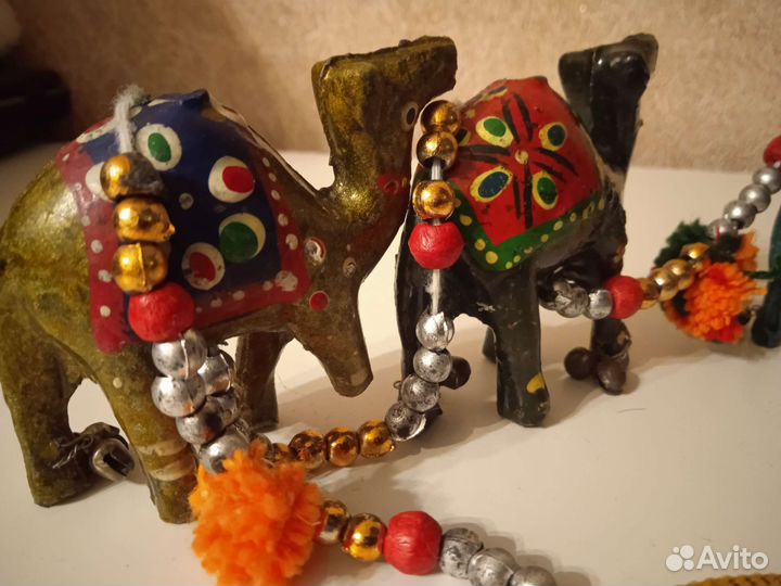 Подвеска декоративная верблюды