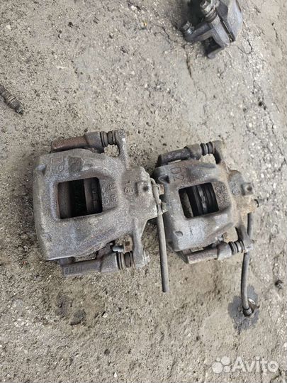 Передний суппорт toyota corolla 150