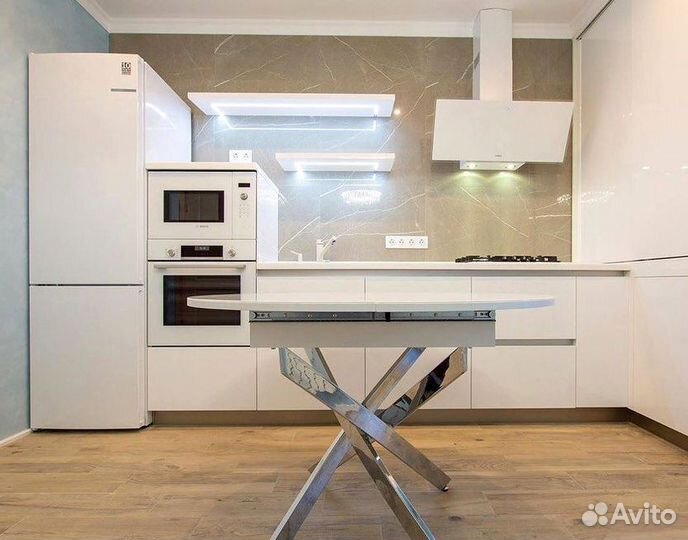 Прямой гарнитур от фабрики на заказ