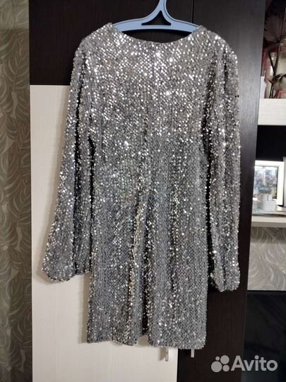 Платье с пайетками
