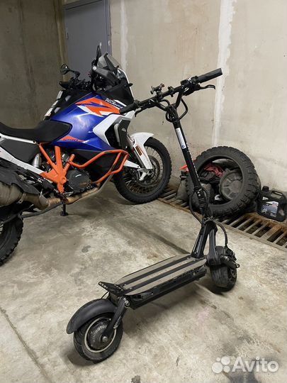 Электросамокат Dualtron Victor